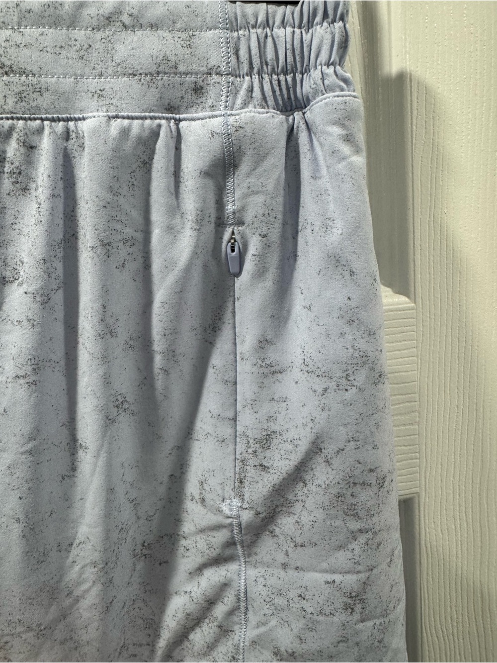 Lululemon skort - Picture 3 of 8